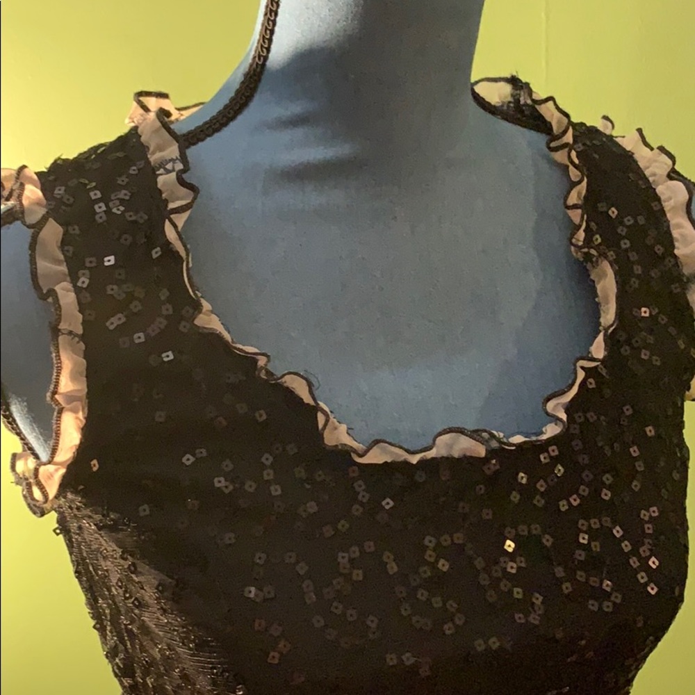 Amazing Dress - Picture 2 of 8